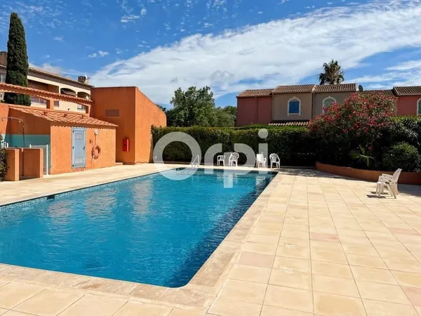 À Vendre - La Croix-Valmer - 2 pièces -35 m2 - Piscine - Résidence Sécurisé