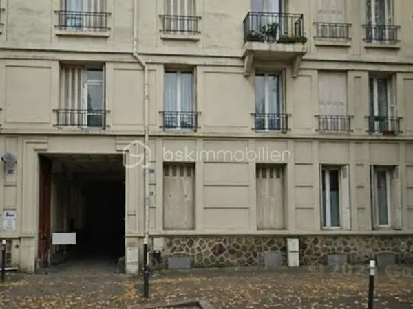 Local 4 pièces 151 m²