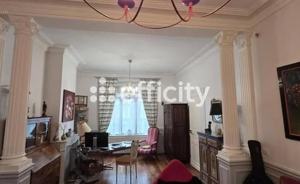 Maison 8 pièces 190 m²