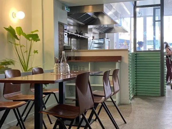 Local 120 m²