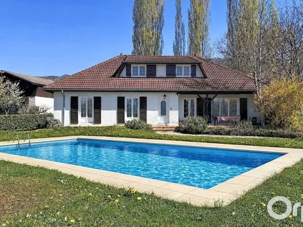Maison 7 pièces 183 m²
