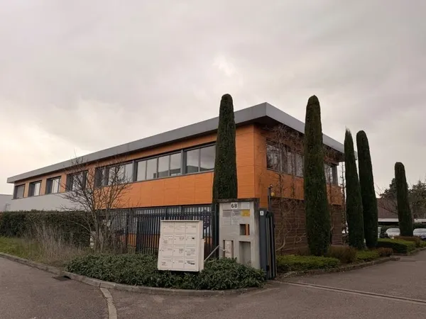 Plateau de bureaux à vendre SAINTE FOY LES LYON (69), d'une surface de 190 m² (partie privative) et 