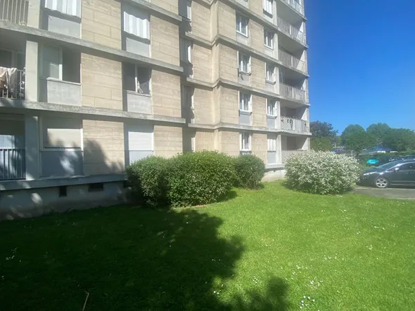 À vendre : Appartement 4 pièces à Aulnay-sous-Bois