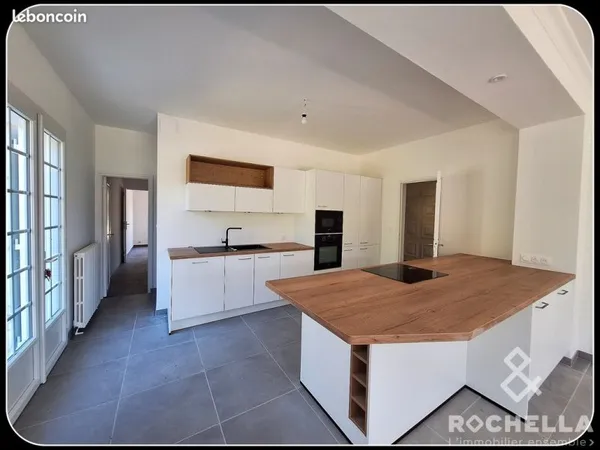 Maison 8 pièces 220 m²