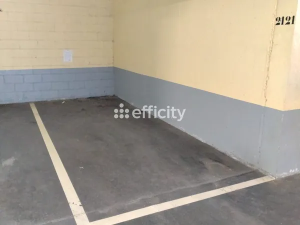 Parking 12 m²
