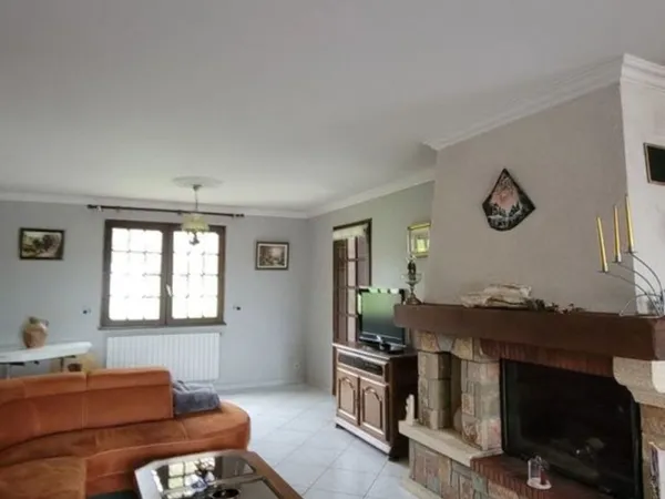 Maison familiale spacieuse avec jardin