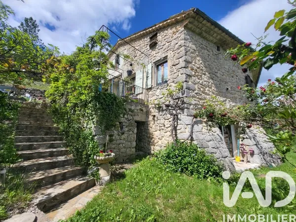 Maison 5 pièces 160 m²