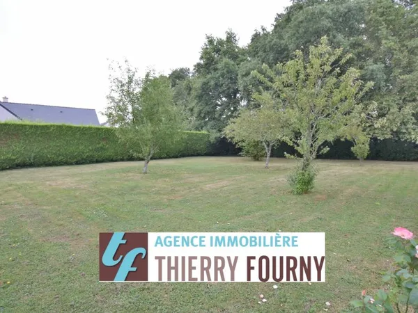 Terrain 613 m²