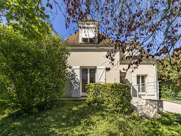 Maison Saint Germain En Laye 7 pièce(s) 146 m2
