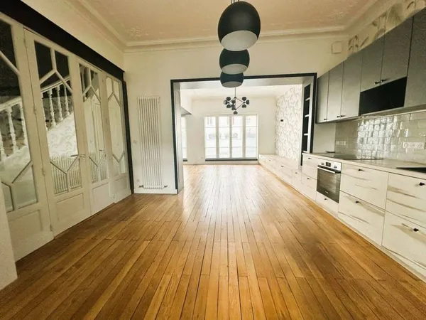 Maison 9 pièces 182 m²