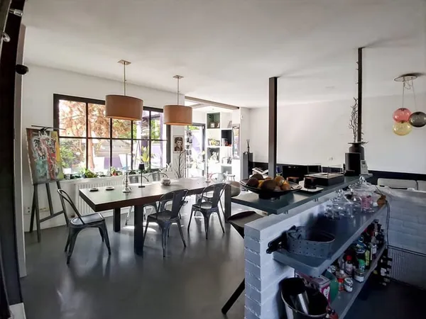 SURESNES 8' Tram - maison familiale de charme spacieuse plein sud offrant 4 chambres