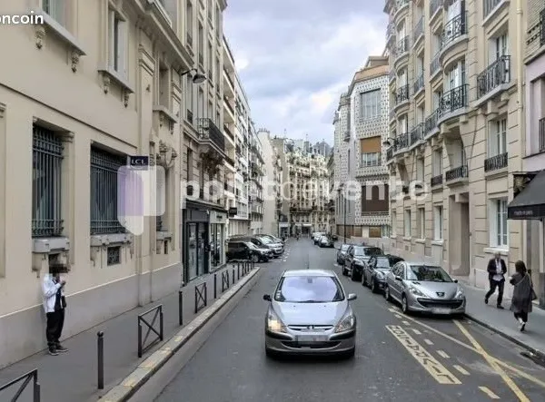 Commerce mobilier/décoration 130 m²