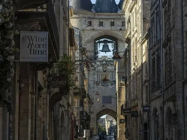 Studio -bordeaux-quartier saint paul,