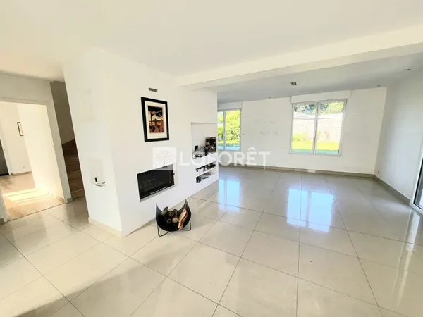 Maison 5 pièces 147 m²