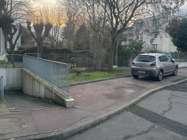Loue parking