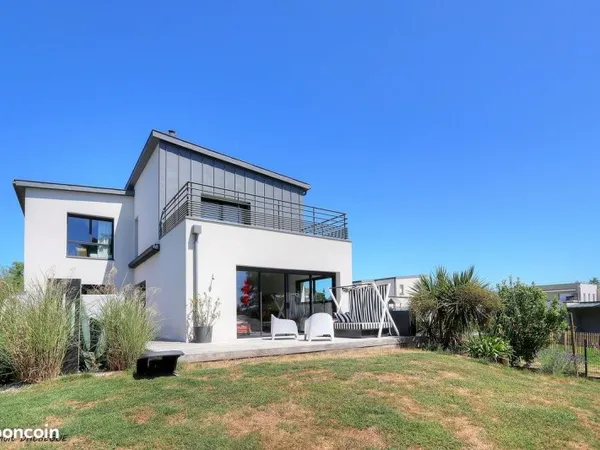 Propriété 7 pièces 207 m²