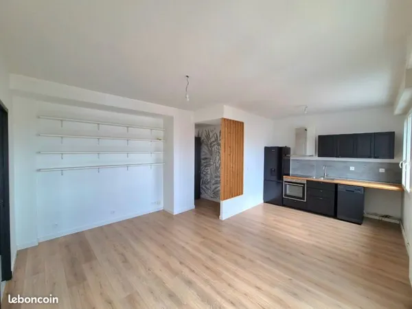 T2 lumineux - Allées du Parc / Wilson