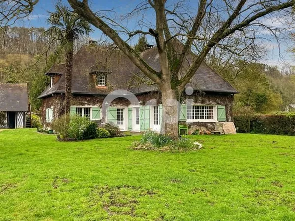 Maison 8 pièces 231 m²