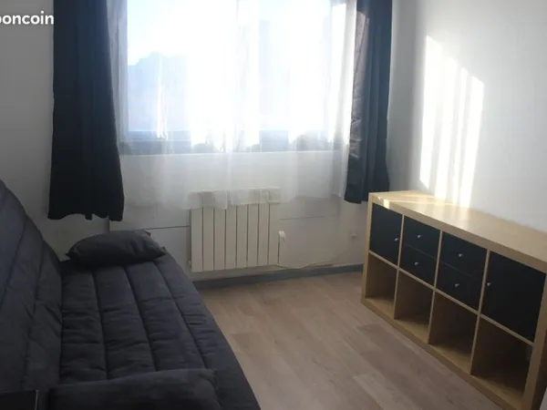Studio meublé Aix la Parade