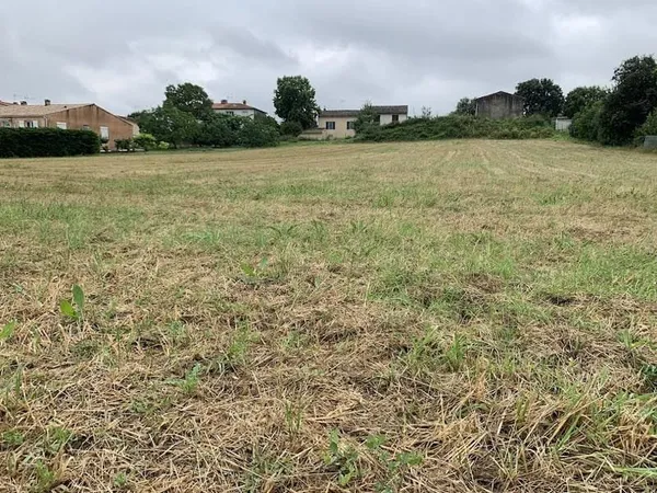 Terrain 4000 m²