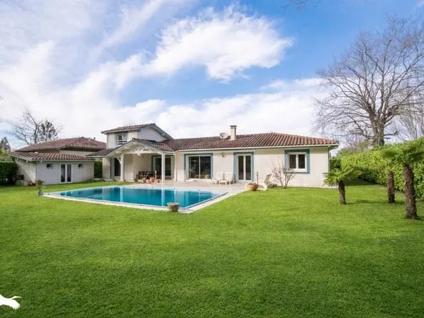 Maison 7 pièces 158 m²