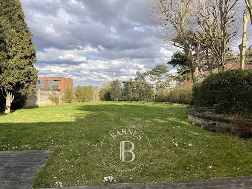 Maison 7 pièces 217 m²