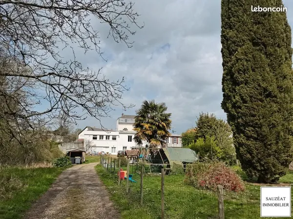 Immeuble 14 pièces 378 m²