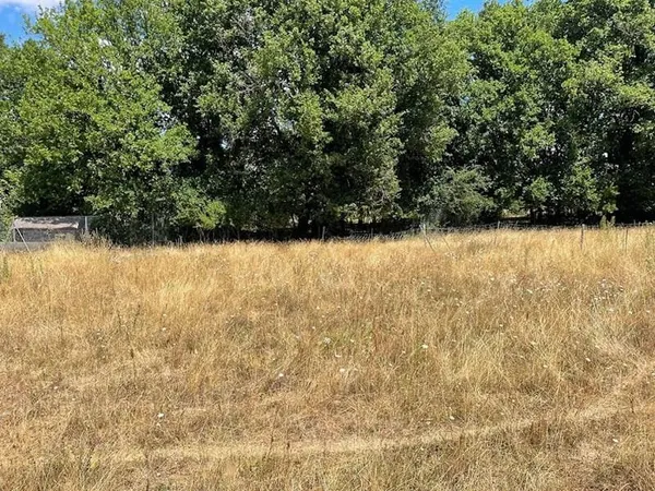 Terrain 598 m²