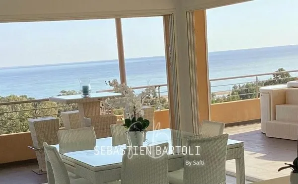 Appartement rooftop T4 de 96M2 avec vue mer