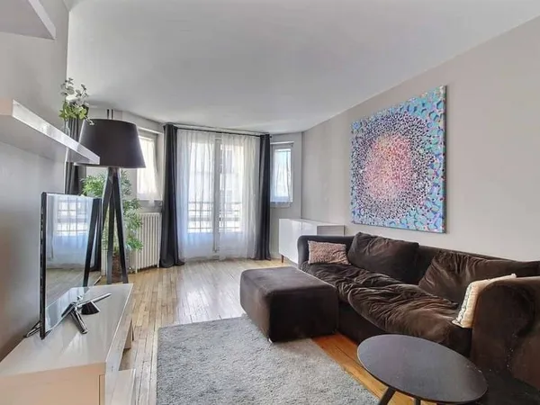 Appartement 1 pièce 50 m²