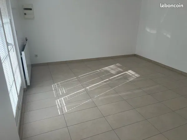 🏡 Appartement 2 chambres à louer - tout compris Bonjour, Je propose à la location un appartement sit