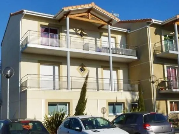 Immeuble de rapport locatif à vendre Cestas 17 pièce(s) 428 m2