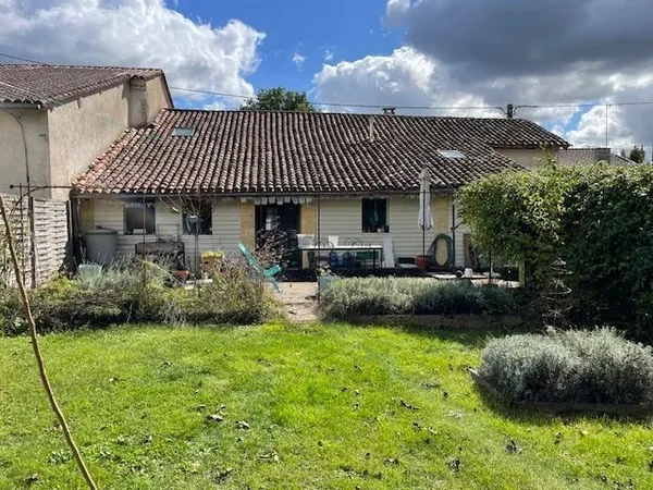 Maison de village entièrement rénovée