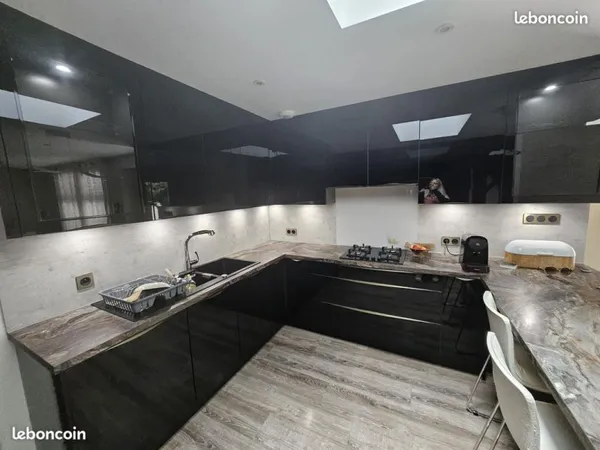 Colocation meublée 3 chambres - 390 / chambre OU contrat location 1 semaine à 700 - Proche CHU / Tra