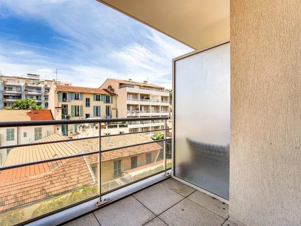 Studio 1 pièce 25 m²
