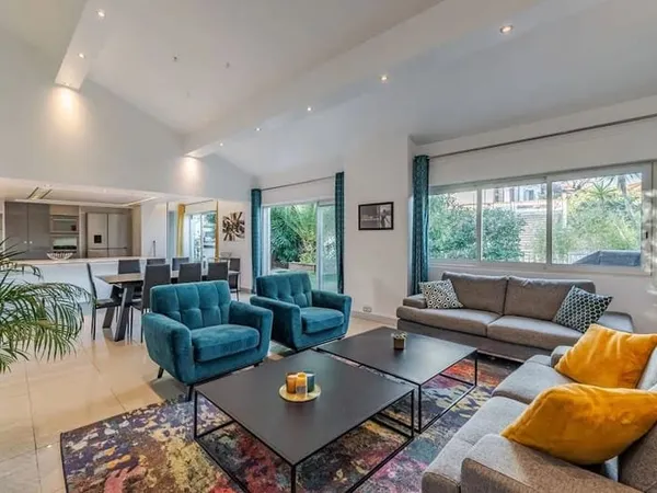 Maison 5 pièces 167 m²