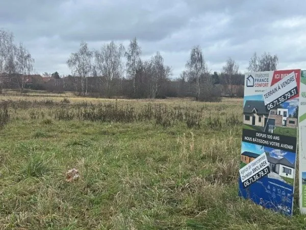 Terrain 330 m²