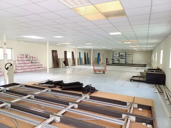 Entrepôt dans le Nord 532 m²