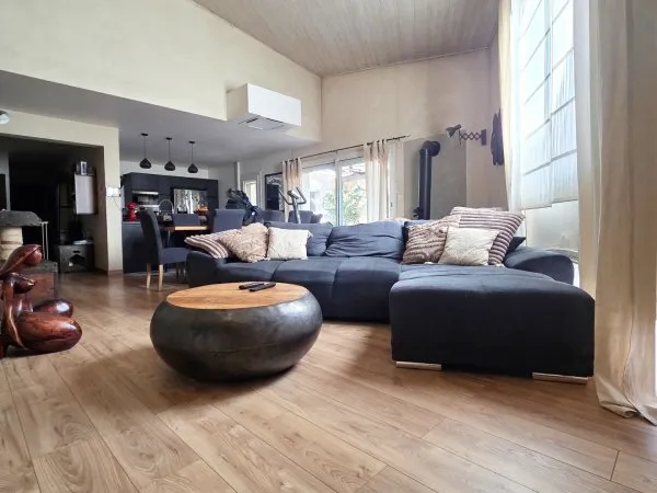 Maison 7 pièces 226 m²