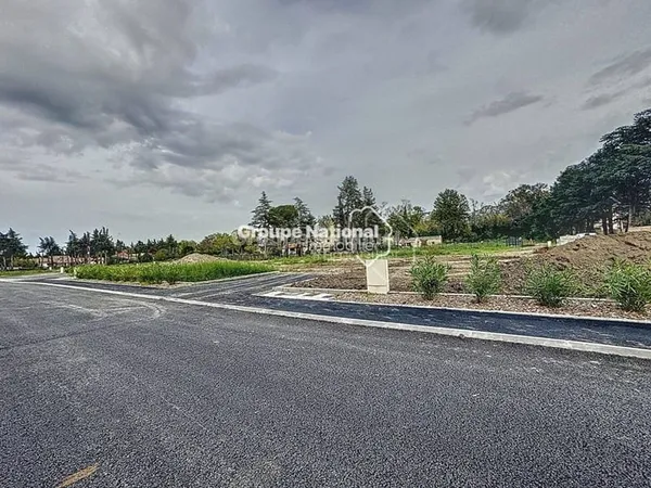 Terrain constructible 603 m²