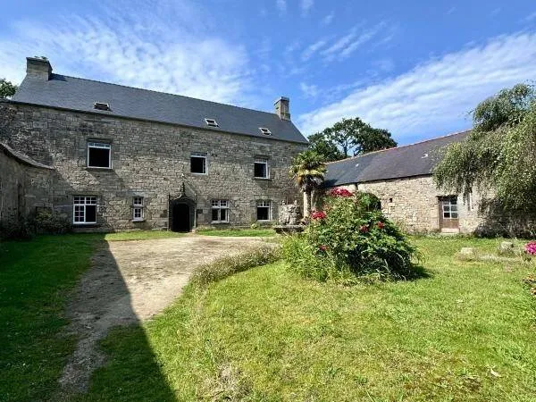 Maison 9 pièces 317 m²