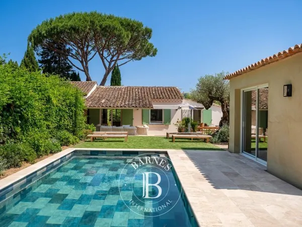 SAINT-TROPEZ - VILLA 3 CHAMBRES - PISCINE