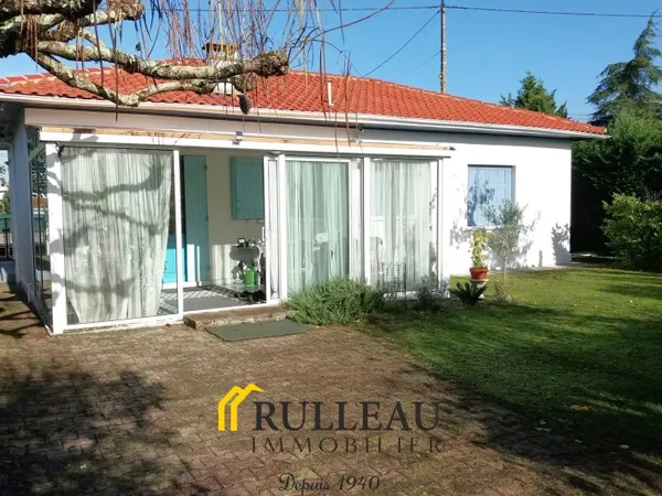 AMBARES - CENTRE VILLE - MAISON 2 CHAMBRES