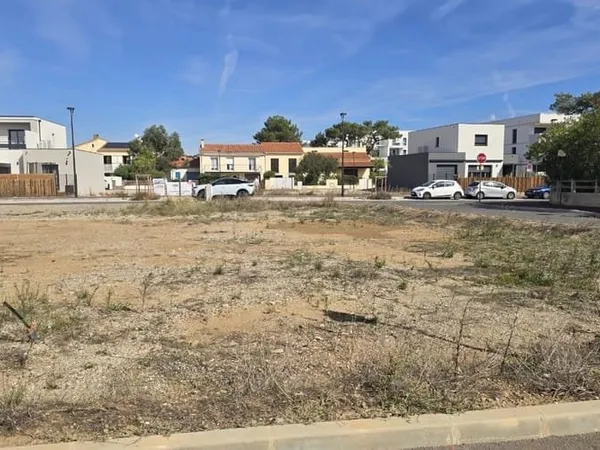 Terrain 420 m²