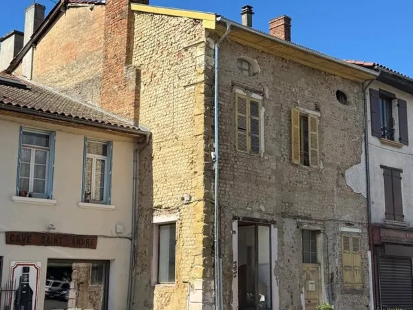 Maison 8 pièces 300 m²