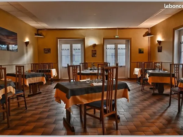 A saisir restaurant avec 6 chambres