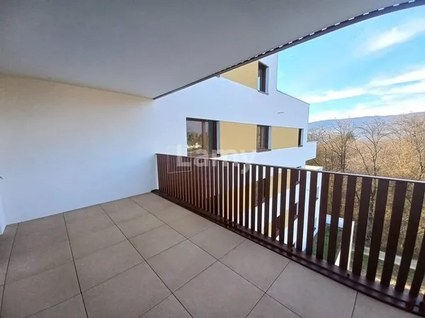 Appartement 4 pièces 91 m²
