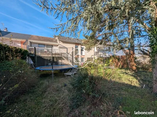 Maison de ville 9 pièces 140 m²