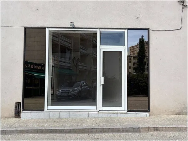 Boutique 1 pièce 42 m²