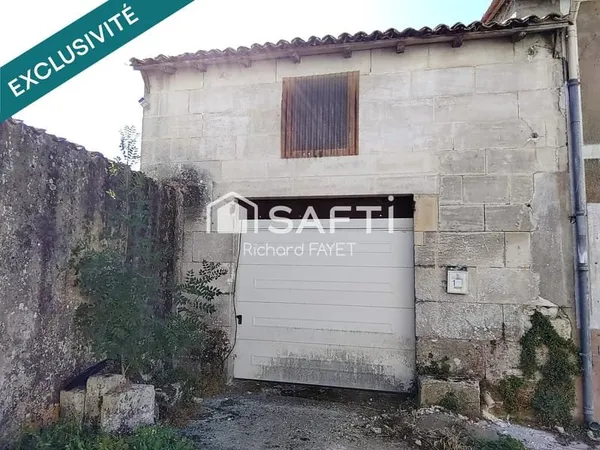 Stationnement Vente Saint-Genis-de-Saintonge   28000€